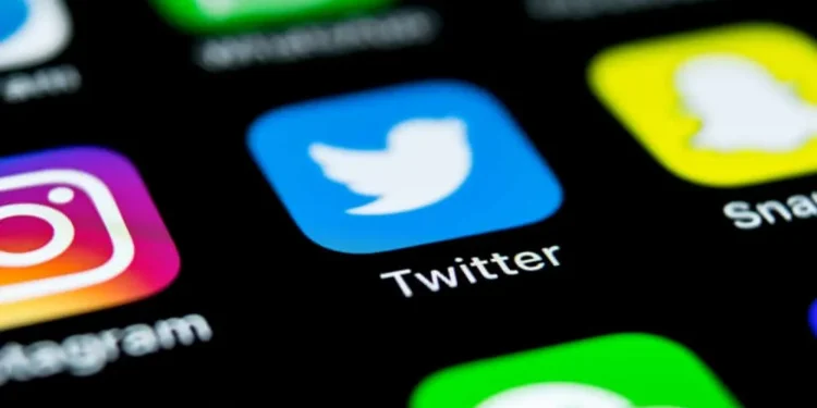 Kako se znebiti ponarejenih sledilcev na Twitterju