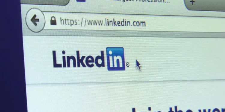 Hvordan fjerne interesser på LinkedIn
