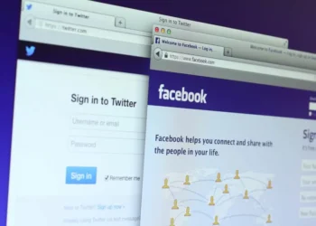 כיצד לשתף סרטון פייסבוק בטוויטר