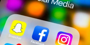 So teilen Sie Snapchat -Videos auf Facebook