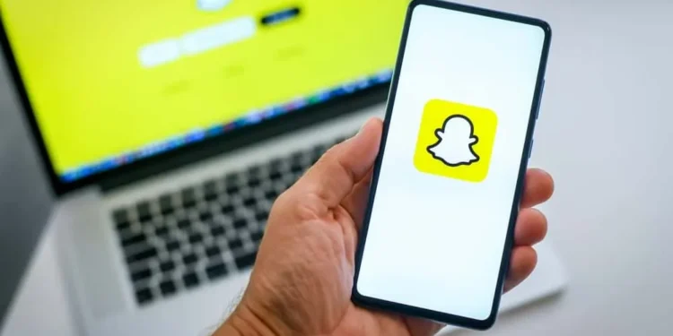 Hvordan overføre Snapchat -minner til ny konto